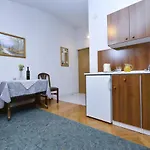 Family-friendly With Swimming Pool Baska Voda, Makarska - 12442 * 바스카보다