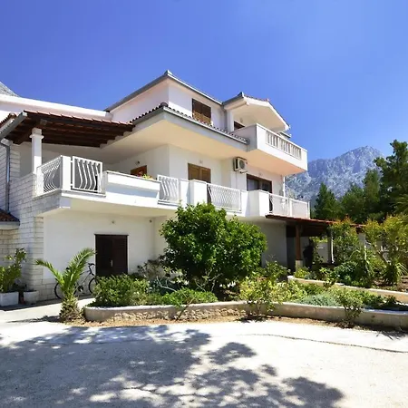 Apartment Family Friendly Apartments With A Swimming Pool Baska Voda, Makarska - 12442 Baska Voda