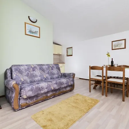 Family Friendly Apartments With A Swimming Pool Baska Voda, Makarska - 12442 Apartment