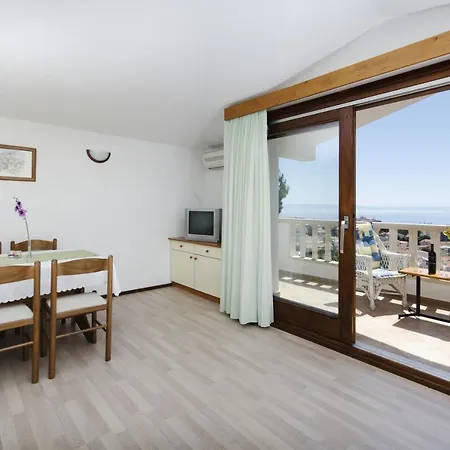 Family Friendly Apartments With A Swimming Pool Baska Voda, Makarska - 12442