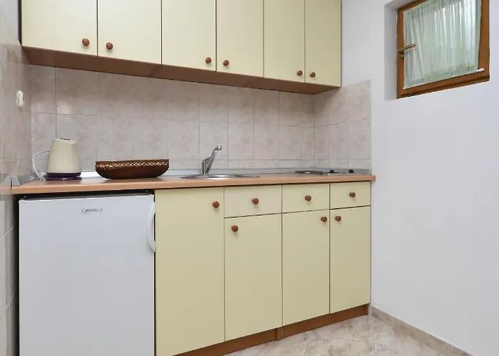 Family-friendly With Swimming Pool Baska Voda, Makarska - 12442 Apartament Baška Voda